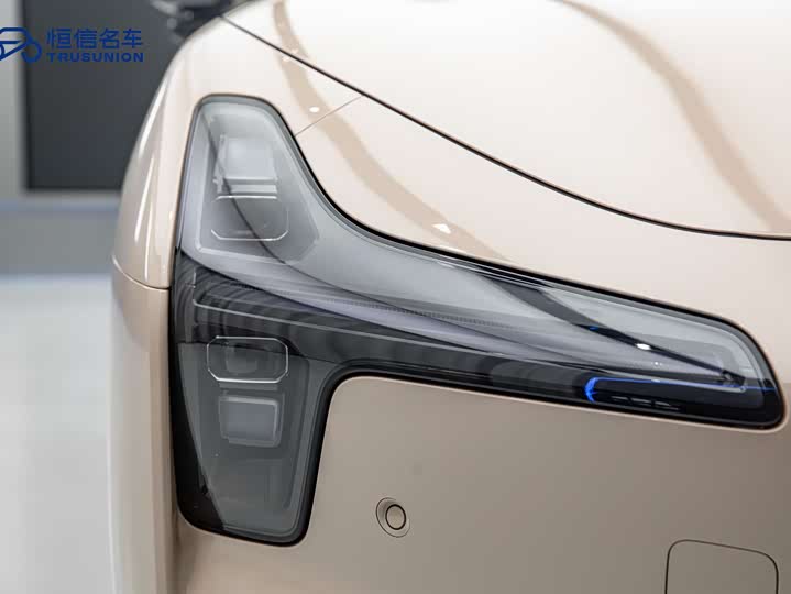 Фото 7 - XPeng Mona M03