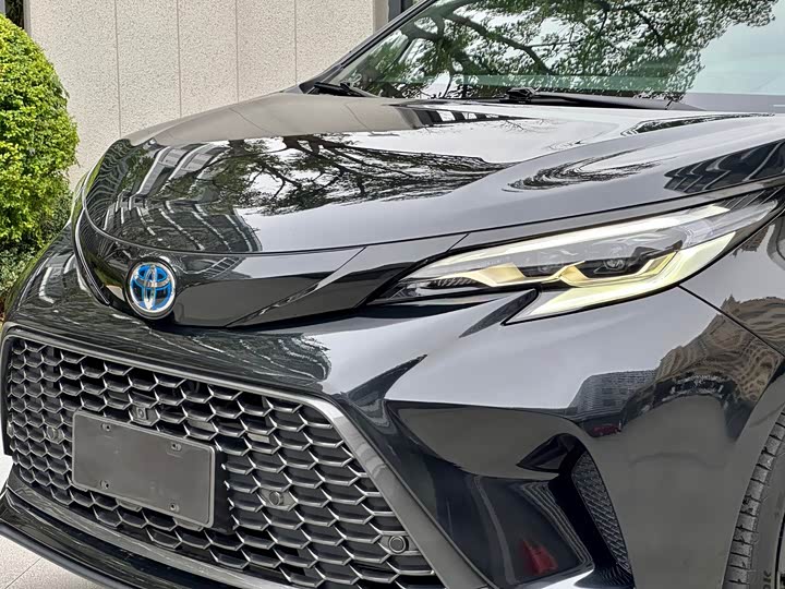 Фото 9 - Toyota Granvia