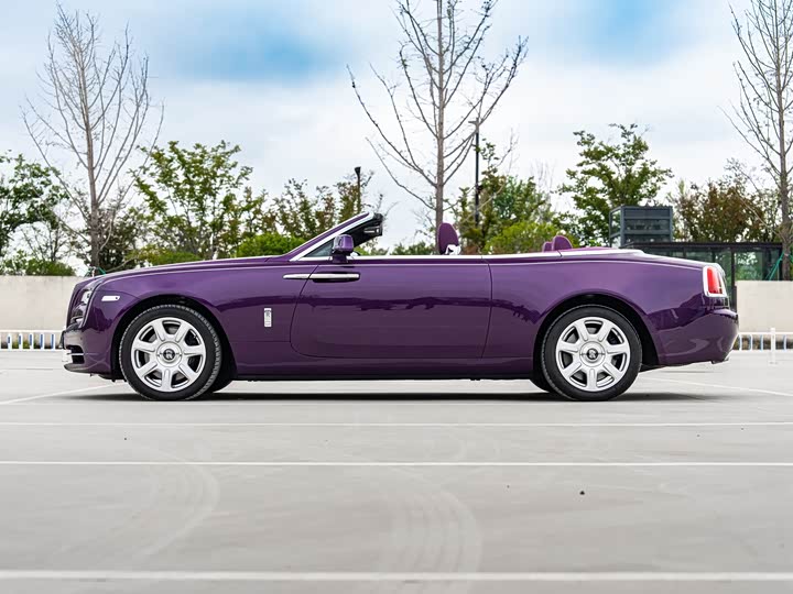 Фото 3 - Rolls-Royce Dawn