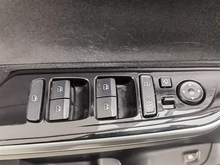 Фото 9 - Hyundai Custo