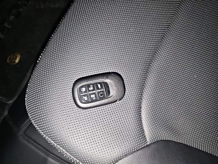 Фото 9 - Honda Elysion