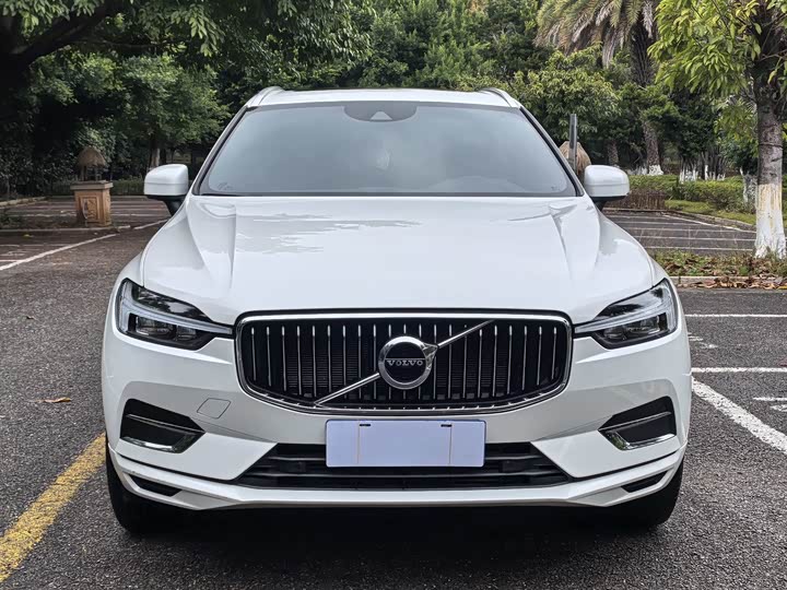 Фото 2 - Volvo XC60