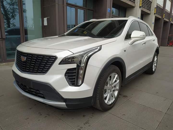 Фото 2 - Cadillac XT4