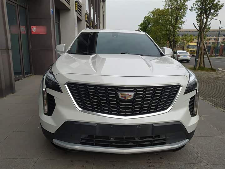 Фото 3 - Cadillac XT4