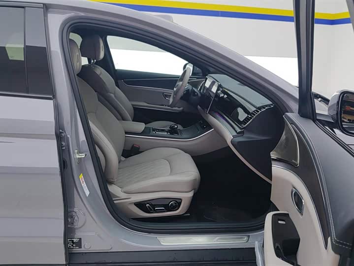 Фото 8 - BYD Han