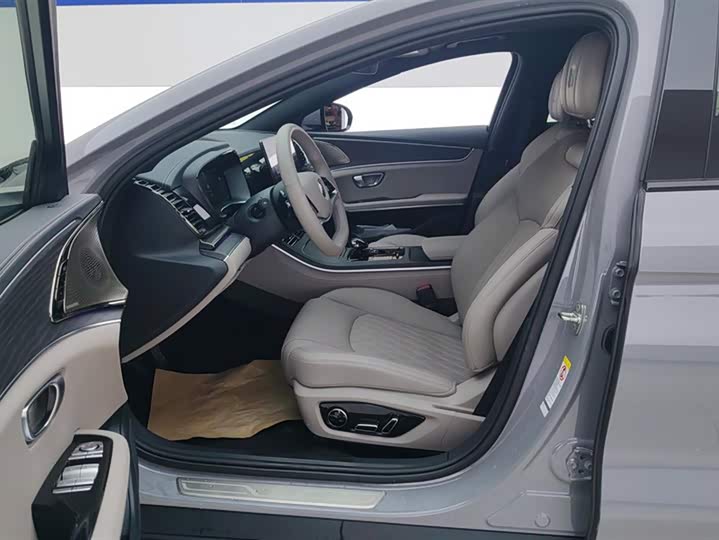 Фото 9 - BYD Han