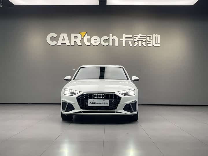 Фото 2 - Audi A4L