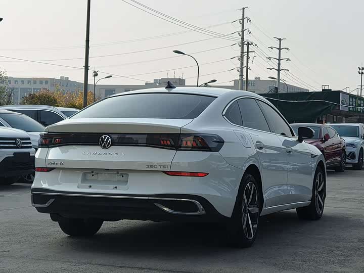 Фото 9 - Volkswagen Lamando L