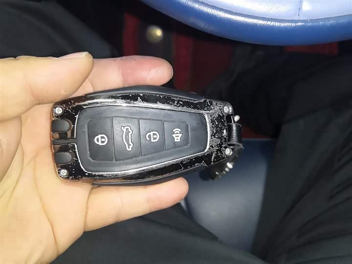 Фото 9 - Geely Geometry E Firefly