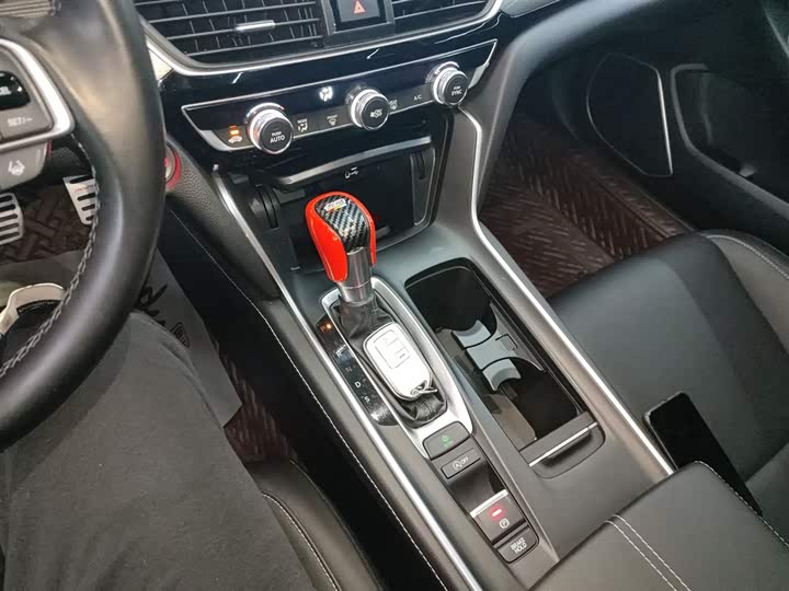 Фото 6 - Honda Inspire