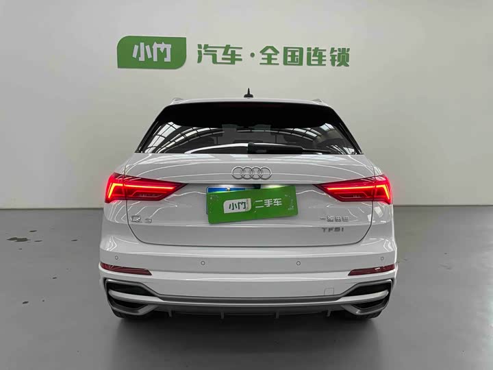 Фото 4 - Audi Q3
