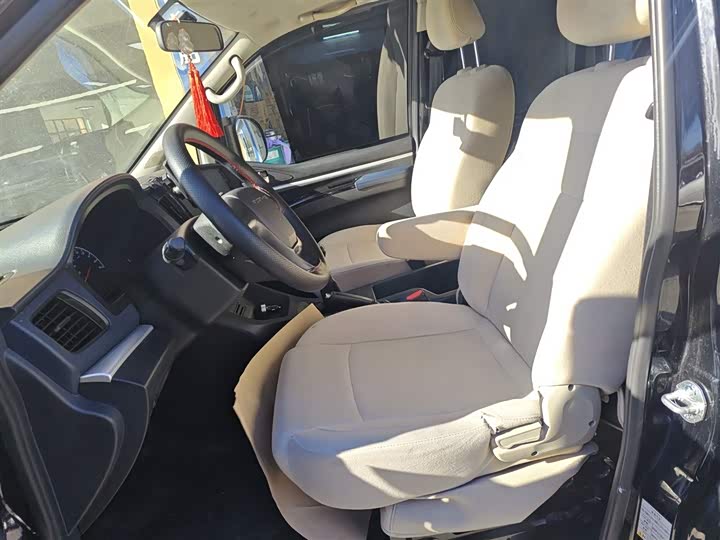 Фото 7 - Dongfeng Forthing Lingzhi M5