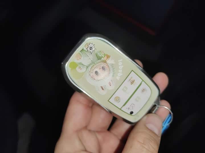 Фото 9 - Toyota RAV4