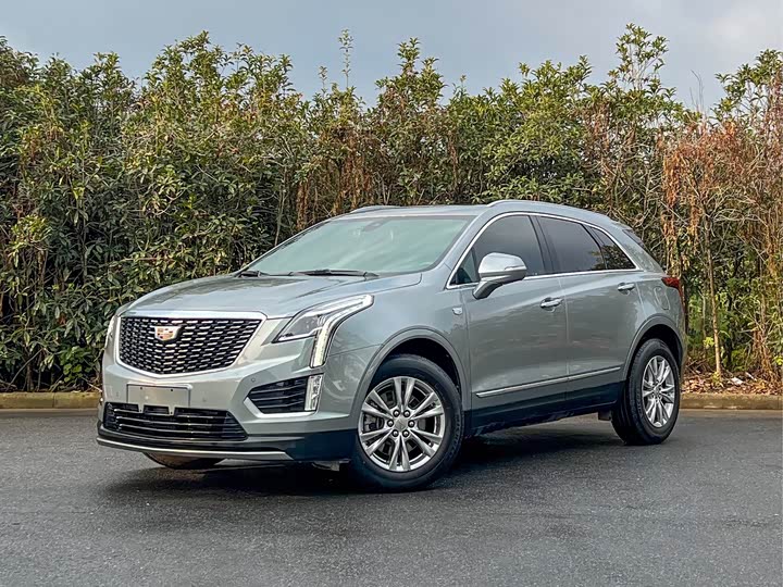 Фото 1 - Cadillac XT5