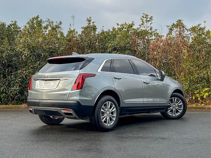 Фото 4 - Cadillac XT5