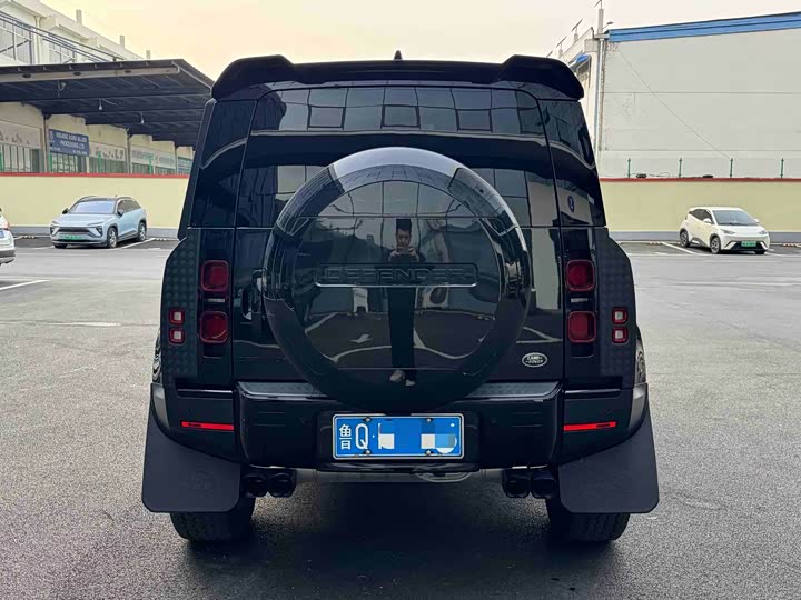 Фото 4 - Land Rover Defender