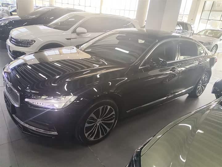 Фото 5 - Volvo S90