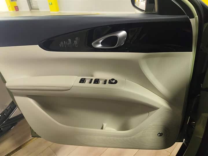 Фото 7 - Geely Galaxy Geome