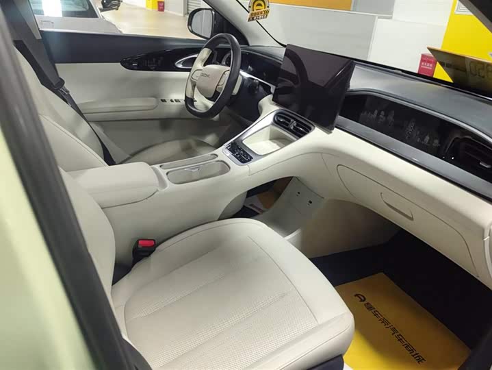 Фото 8 - Geely Galaxy Geome