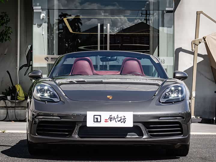 Фото 2 - Porsche 718