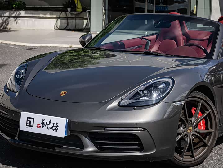 Фото 4 - Porsche 718