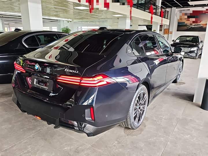 Фото 7 - BMW 5 Series