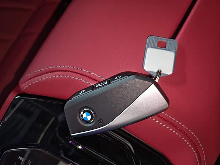 Фото 9 - BMW 5 Series