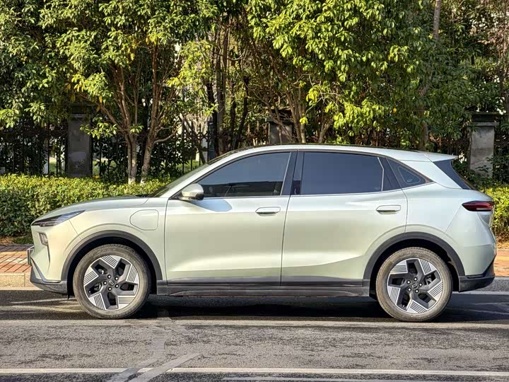 Фото 4 - Bestune 03