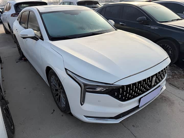 Фото 3 - Bestune B70