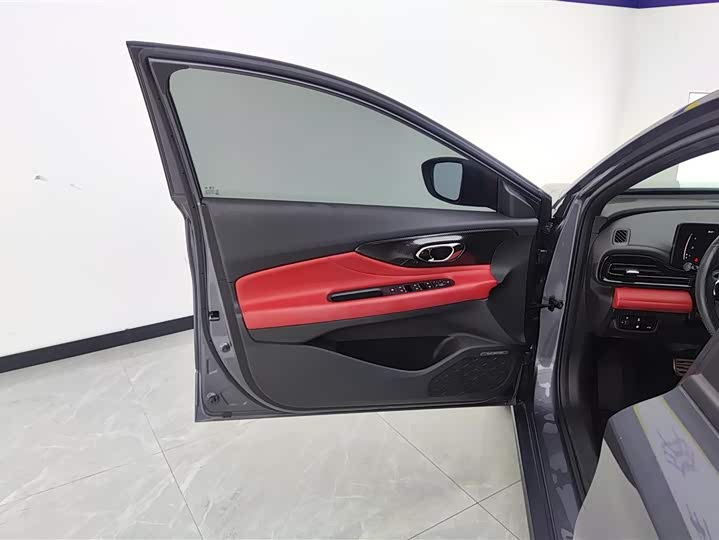 Фото 7 - GAC Trumpchi Empow R