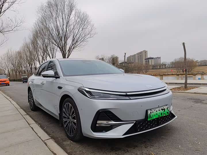 Фото 3 - Geely Galaxy A7