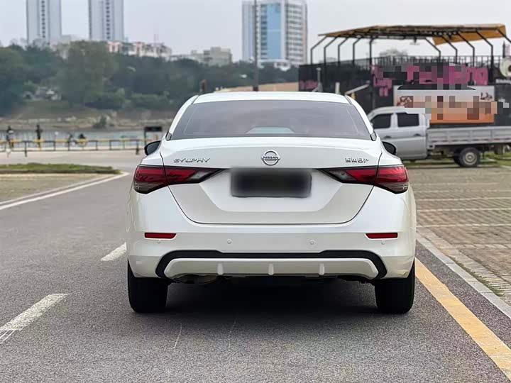 Фото 6 - Nissan Sylphy