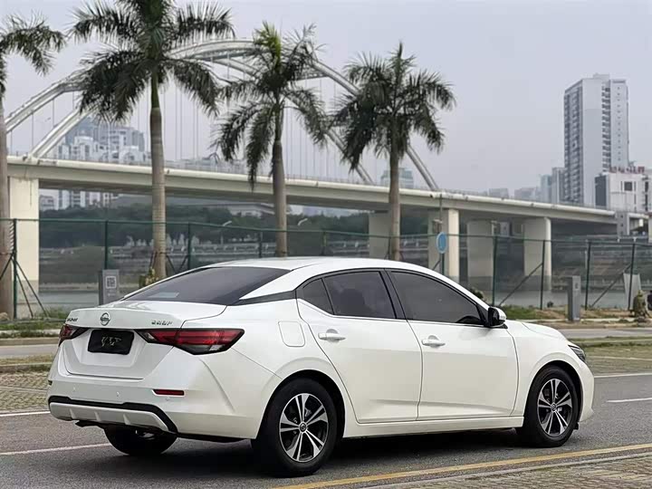 Фото 7 - Nissan Sylphy