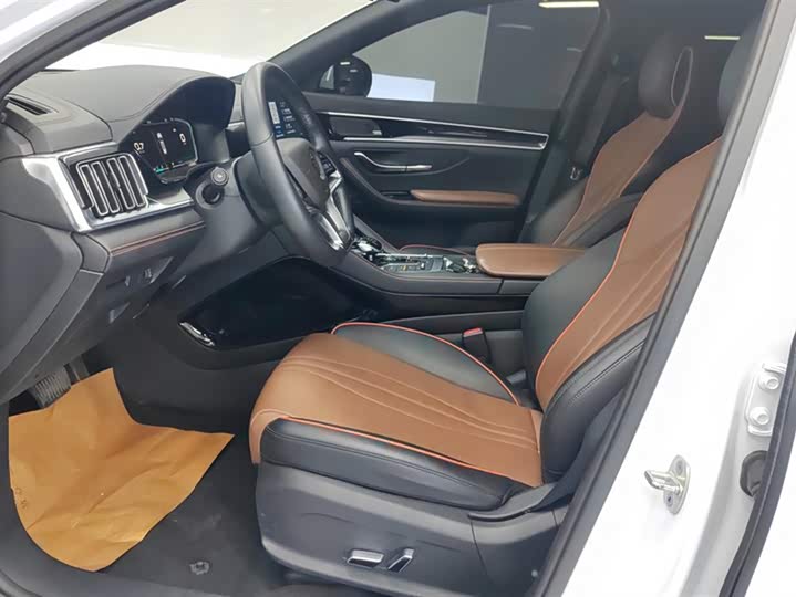 Фото 9 - BYD Song Plus