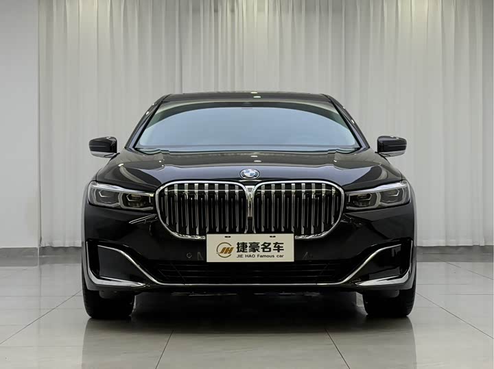 Фото 2 - BMW 7 Series