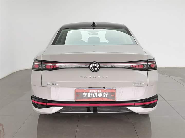 Фото 4 - Volkswagen Magotan