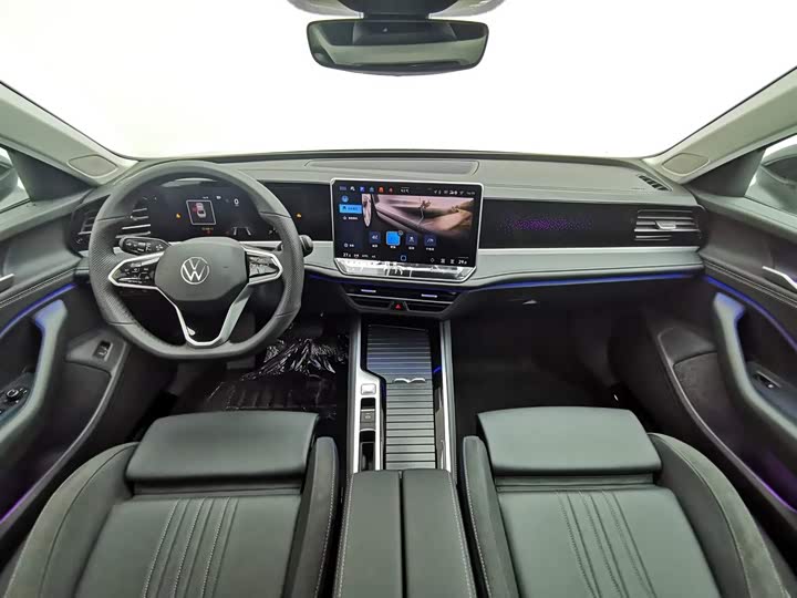 Фото 5 - Volkswagen Magotan