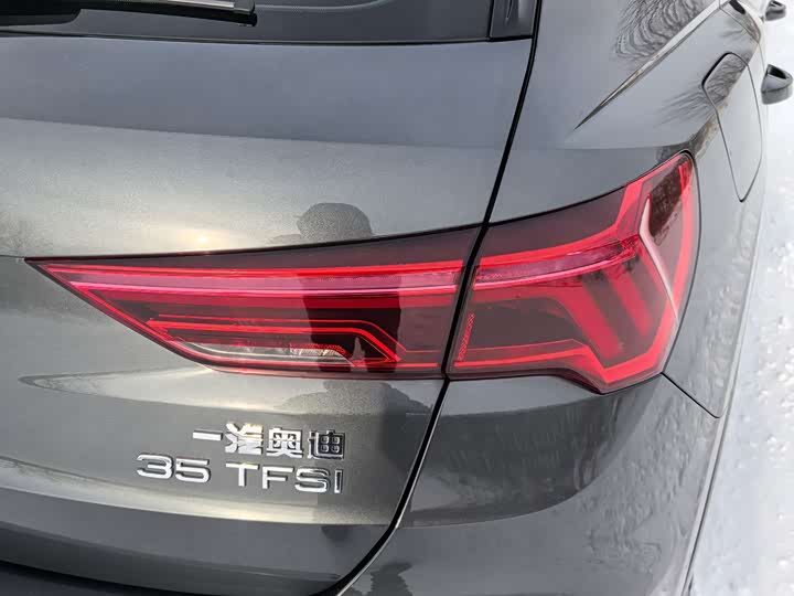 Фото 7 - Audi Q3