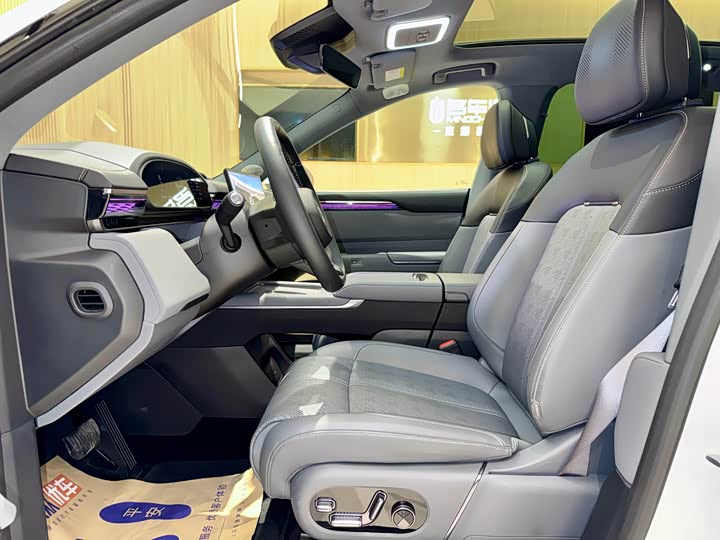 Фото 9 - Zeekr 7X