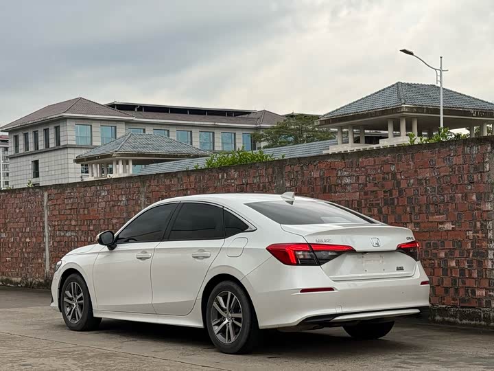 Фото 4 - Honda Civic