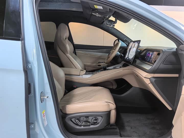 Фото 6 - Denza N7