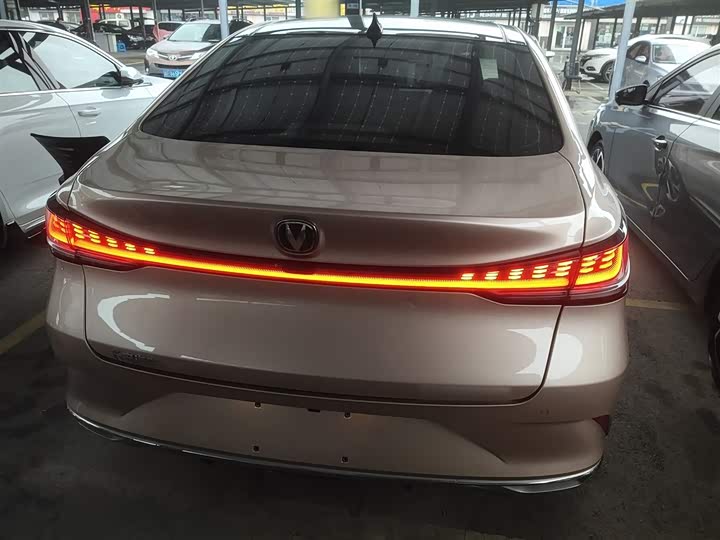 Фото 6 - Changan Raeton Plus