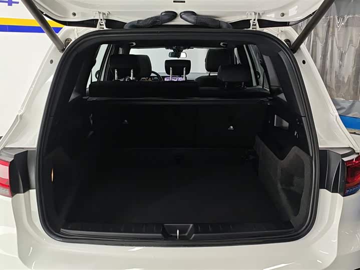 Фото 4 - Mercedes-Benz GLB-Class