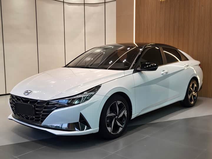 Фото 1 - Hyundai Elantra N line