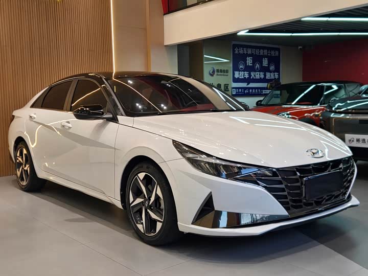 Фото 3 - Hyundai Elantra N line