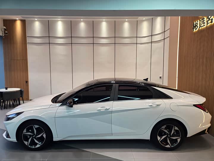 Фото 4 - Hyundai Elantra N line