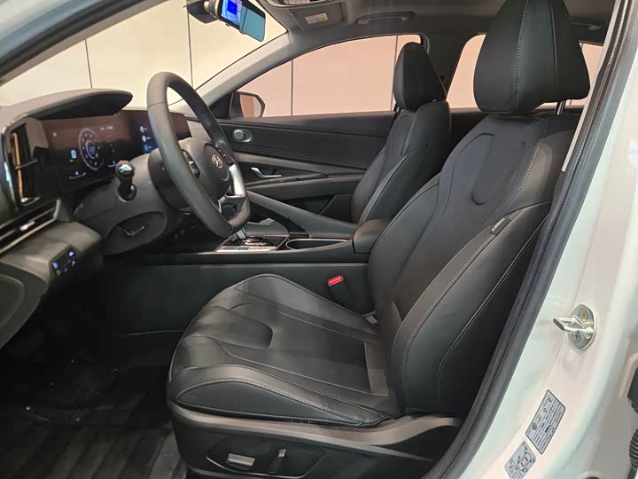 Фото 5 - Hyundai Elantra N line