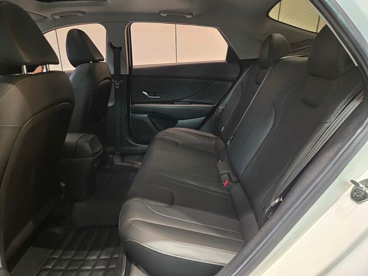 Фото 6 - Hyundai Elantra N line