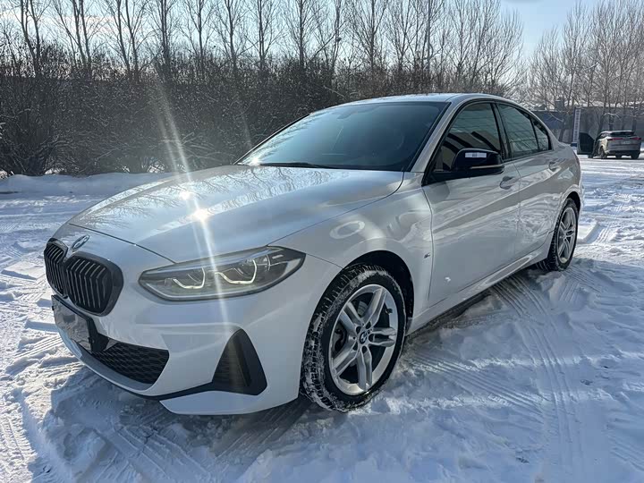 Фото 3 - BMW 1 Series