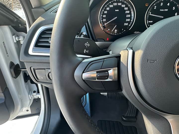 Фото 8 - BMW 1 Series